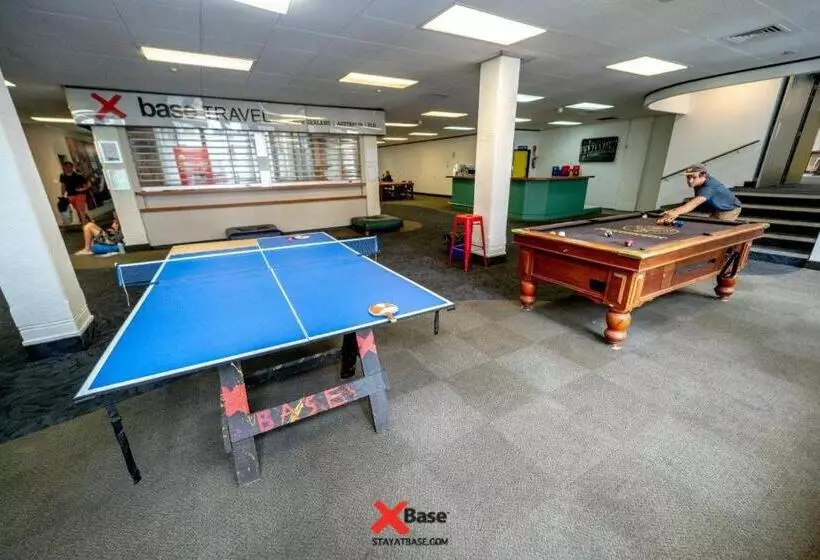 Общежитие Base Auckland