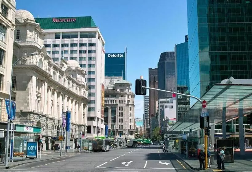 Общежитие Base Auckland