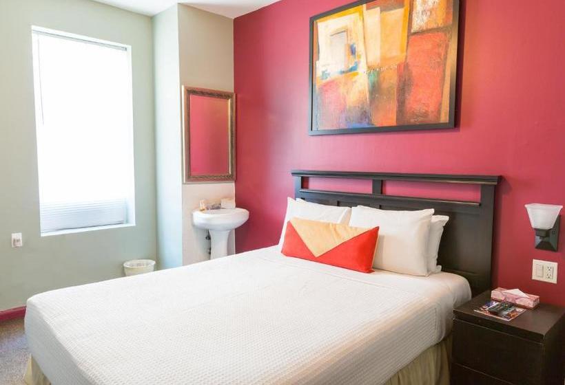 Broadway Hotel And Hostel