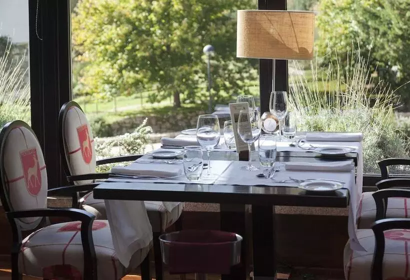 H2otel Congress & Medical Spa