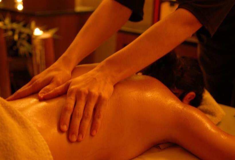 H2otel Congress & Medical Spa