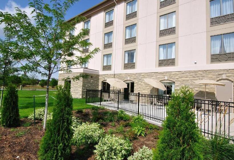 Holiday Inn Express Hotel & Suites Ottawa Airport, An Ihg