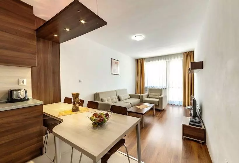 酒店 Belvedere Holiday Club