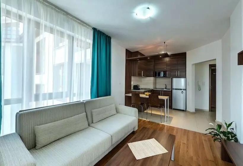 酒店 Belvedere Holiday Club