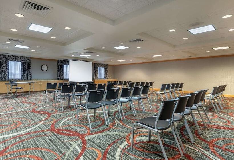 호텔 Comfort Suites Boise West Meridian