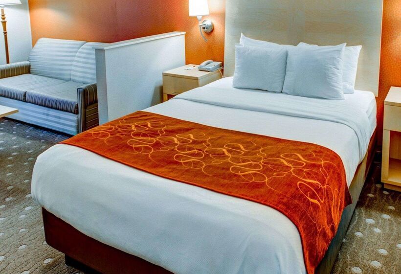 בית מלון כפרי Comfort Suites Pittsburgh Airport