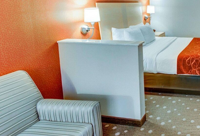 בית מלון כפרי Comfort Suites Pittsburgh Airport