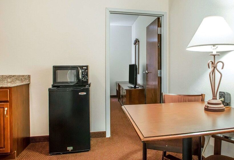 Отель Comfort Suites Jefferson City