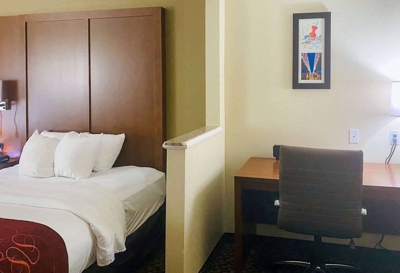 Отель Comfort Suites Jefferson City