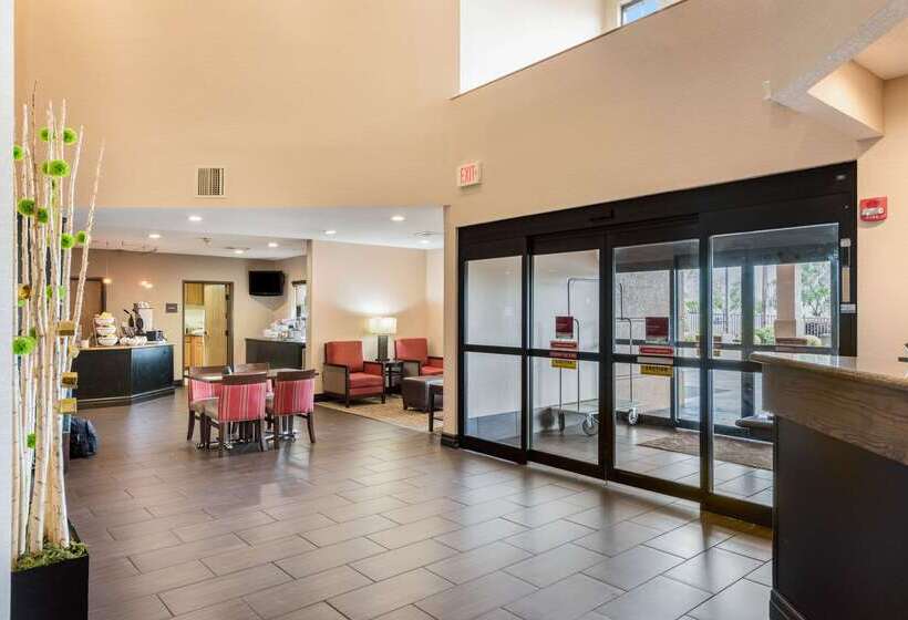 Отель Comfort Suites Monroe