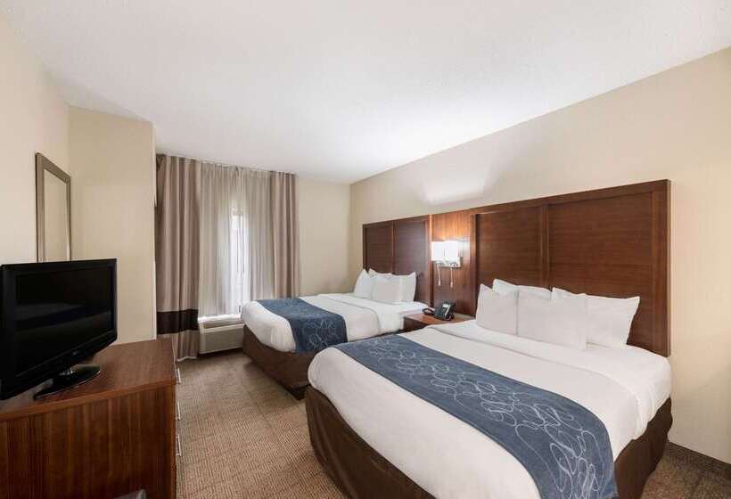 Отель Comfort Suites Monroe