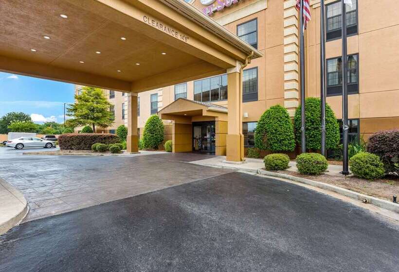 Отель Comfort Suites Monroe