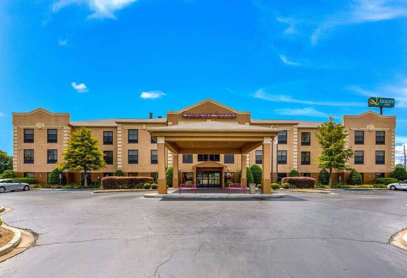 Отель Comfort Suites Monroe