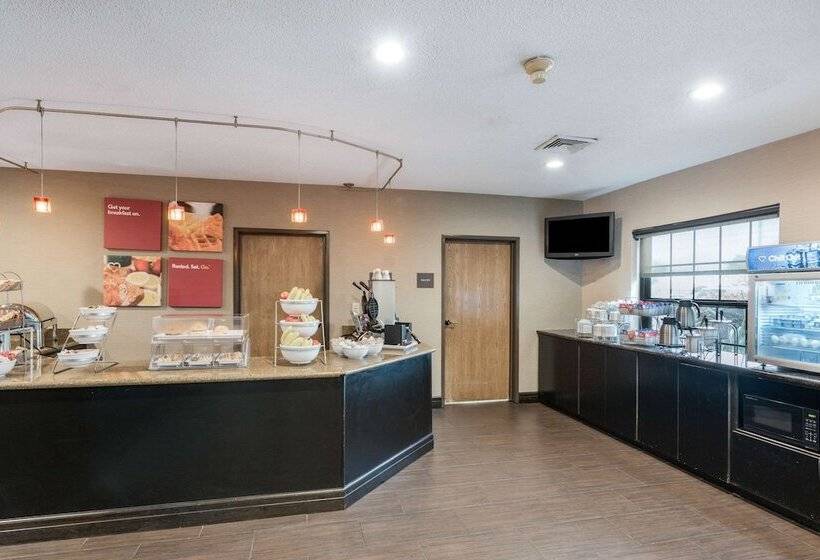 Отель Comfort Suites Monroe