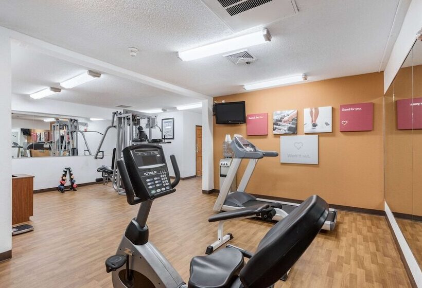 Отель Comfort Suites Monroe