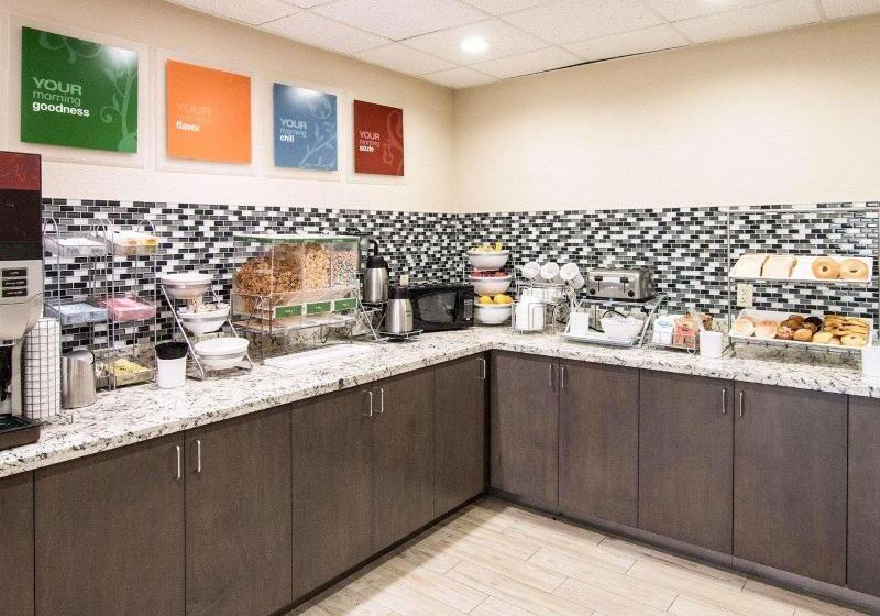 ホテル Comfort Suites San Angelo Near University