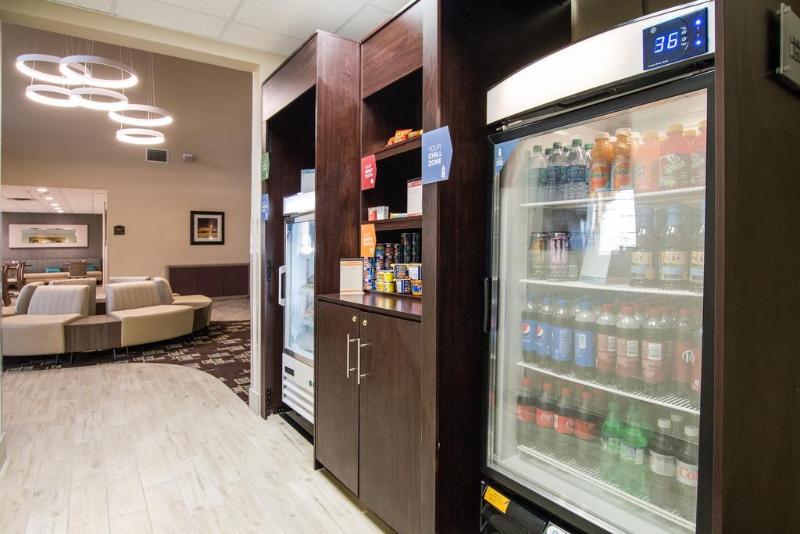 ホテル Comfort Suites San Angelo Near University