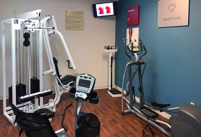 Отель Comfort Suites Texas Ave