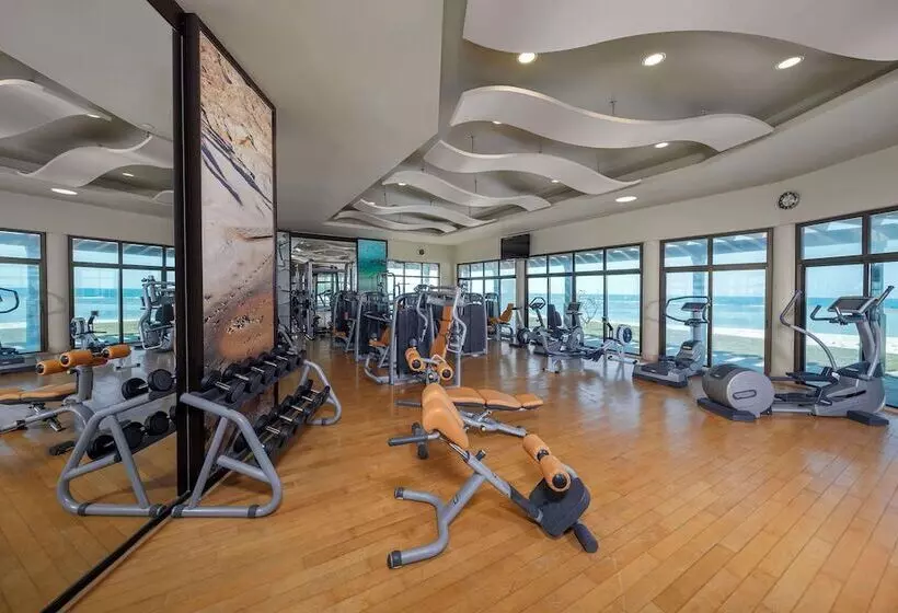 هتل Anantara Desert Islands Resort & Spa