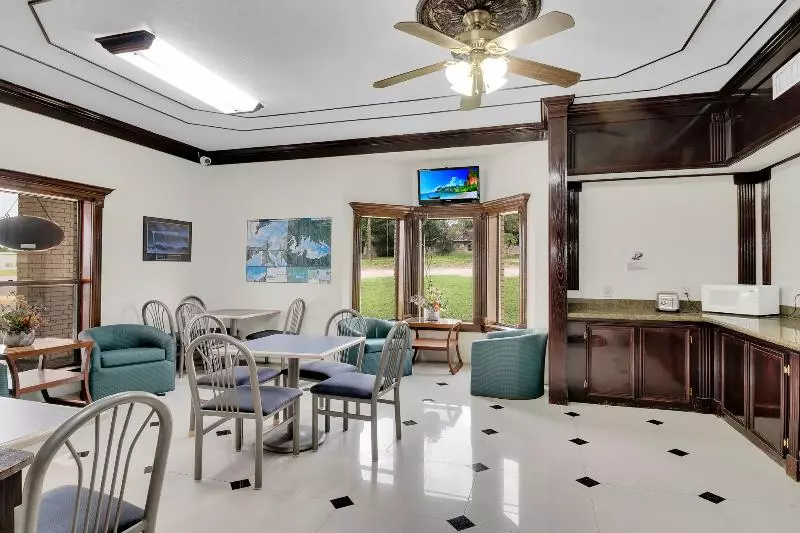 Oyo Hotel Three Rivers Tx Us 281