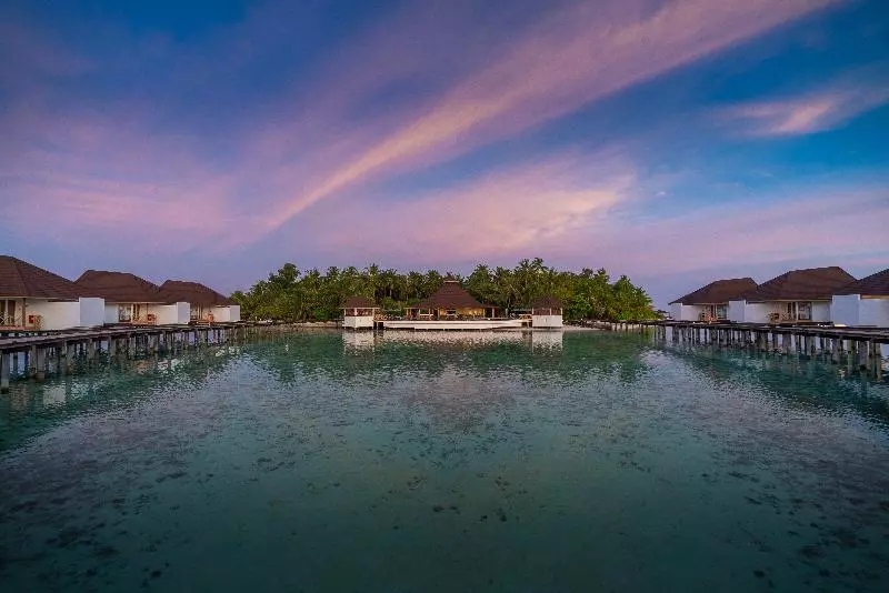 هتل Ellaidhoo Maldives By Cinnamon