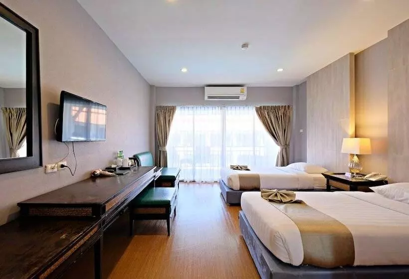 בית מלון כפרי Green Lake Resort   Sha Extra Plus Certified