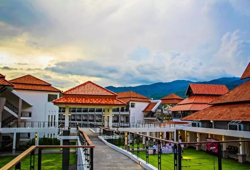 בית מלון כפרי Green Lake Resort   Sha Extra Plus Certified