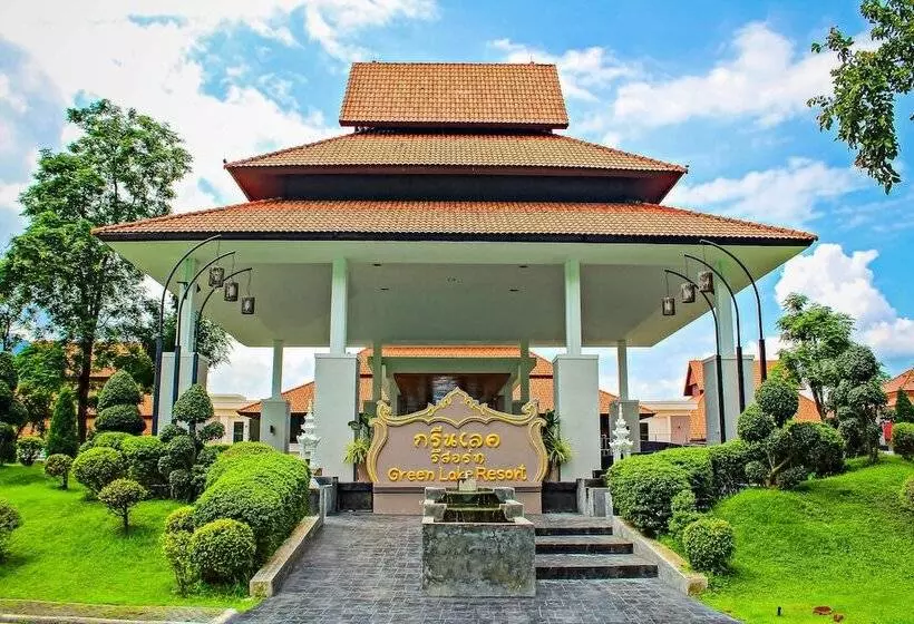 בית מלון כפרי Green Lake Resort   Sha Extra Plus Certified