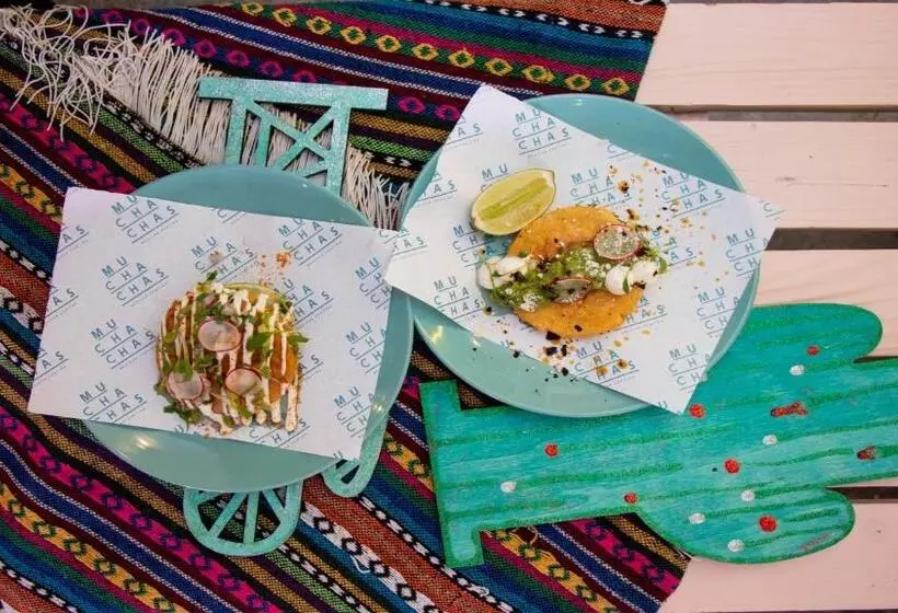 هتل Holiday Inn Express Dubai Safa Park, An Ihg