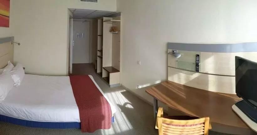 Отель Le Domaine Des Fontaines Hôtel & Petit Déjeuner