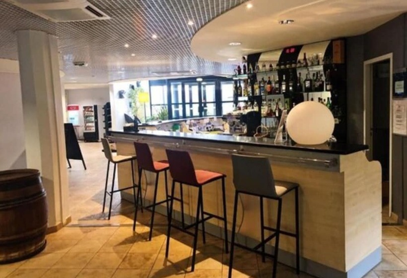 ホテル Le Domaine Des Fontaines   Hôtel & Petit Déjeuner