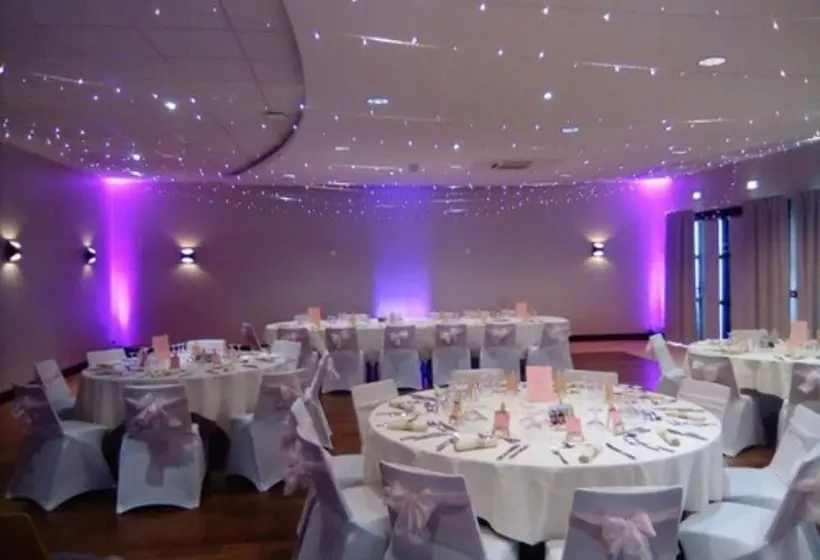 Отель Le Domaine Des Fontaines Hôtel & Petit Déjeuner