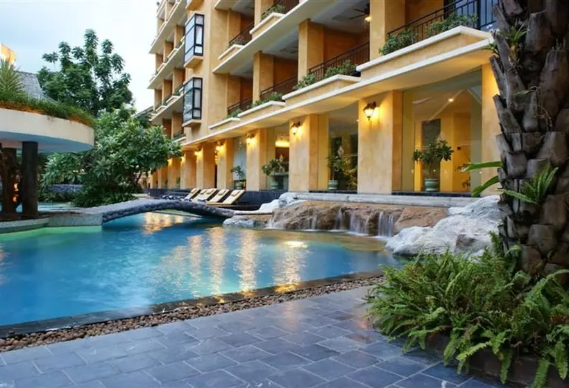 בית מלון כפרי Lk Mantra Pura Resort