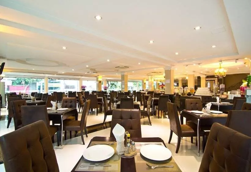 בית מלון כפרי Lk Mantra Pura Resort