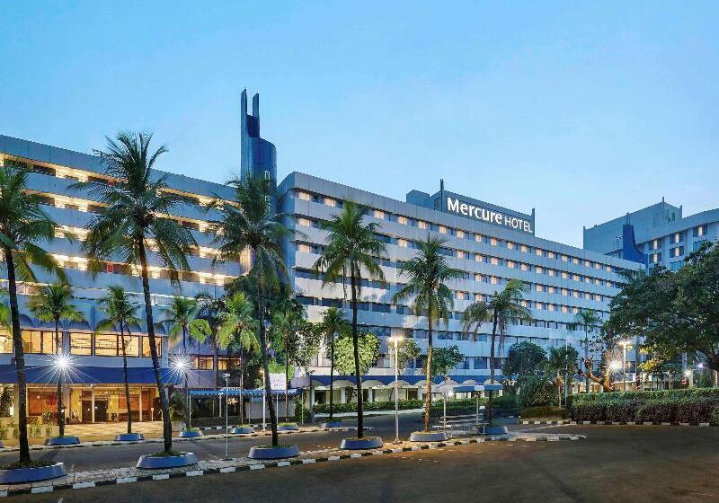 فندق Mercure Convention Center Ancol