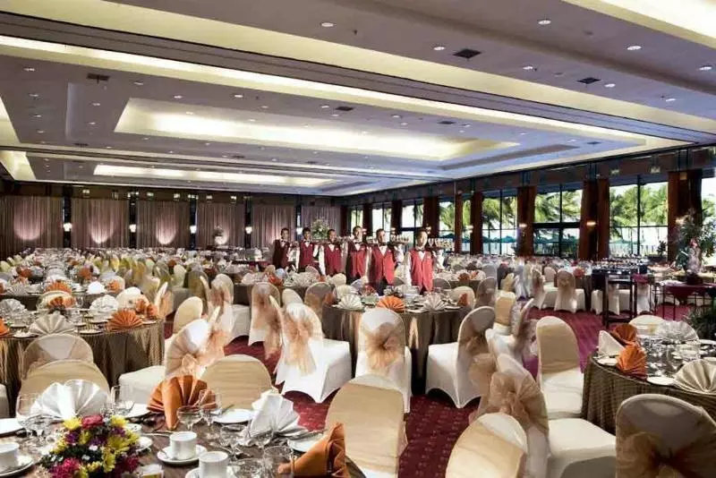 Отель Mercure Convention Center Ancol