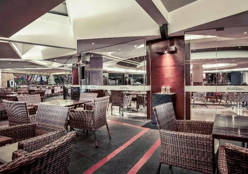 Отель Mercure Convention Center Ancol