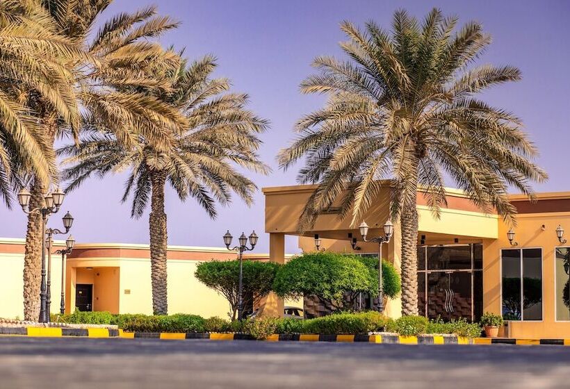 Royal Beach Hotel & Resort