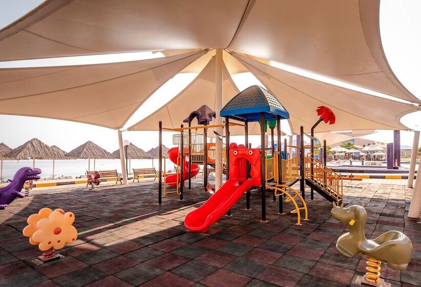 Royal Beach Hotel & Resort