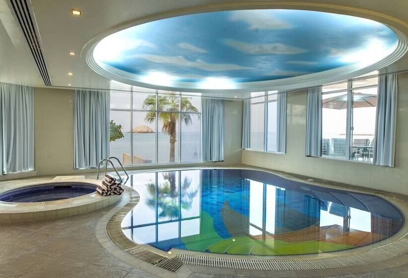 Royal Beach Hotel & Resort