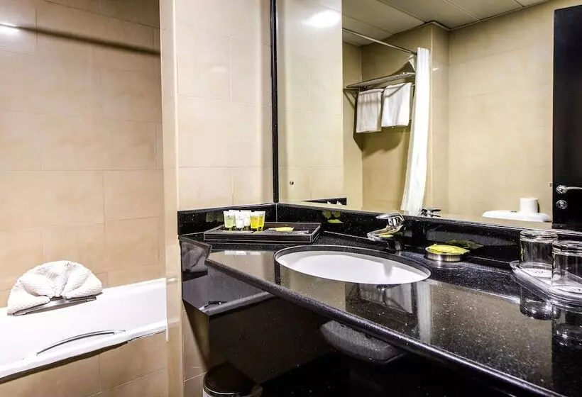 Royal Beach Hotel & Resort