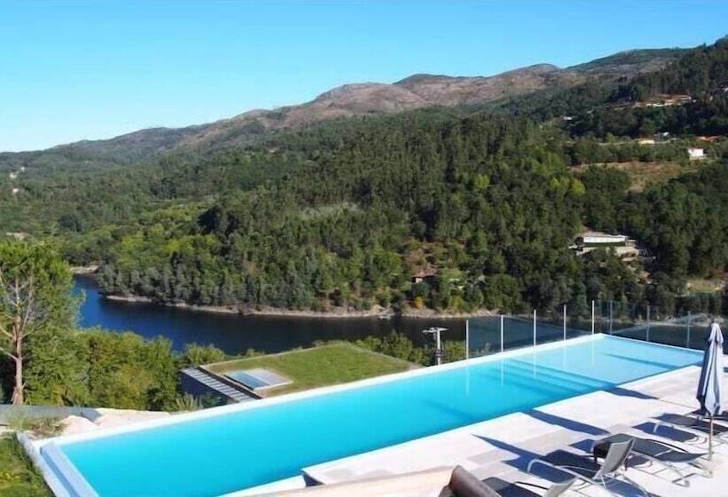 هتل روستایی Aquafalls Nature