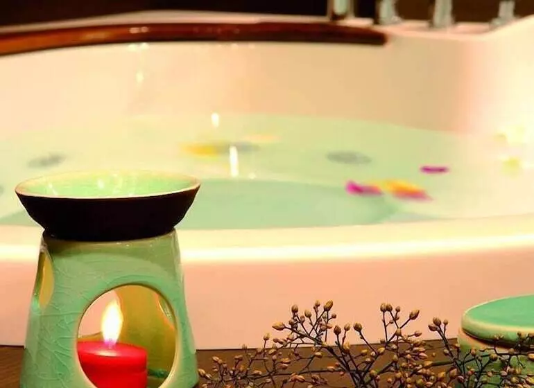 هتل روستایی Aquafalls Nature