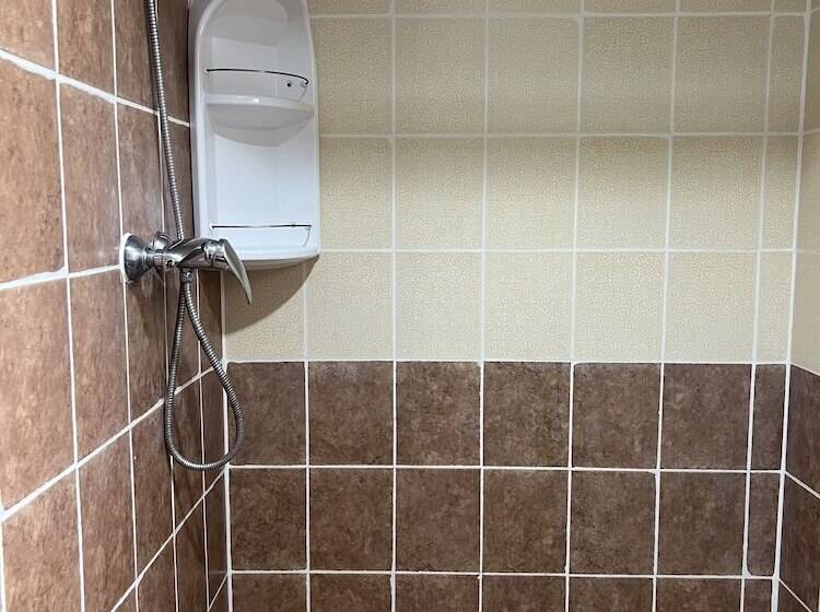 בית מלון כפרי Silver Resortel