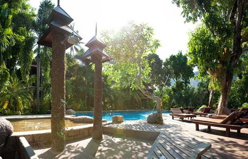 酒店 Somkiet Buri Resort