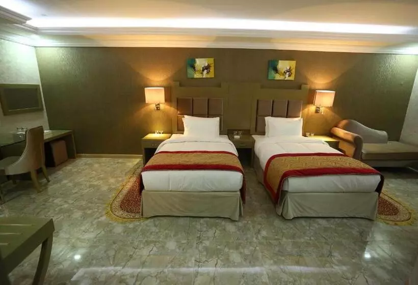 Отель Sun And Sands Plaza