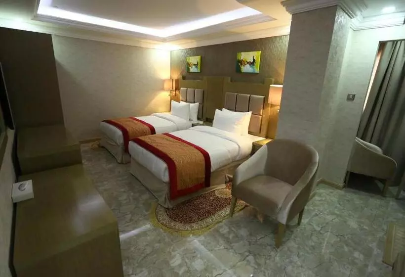 Отель Sun And Sands Plaza