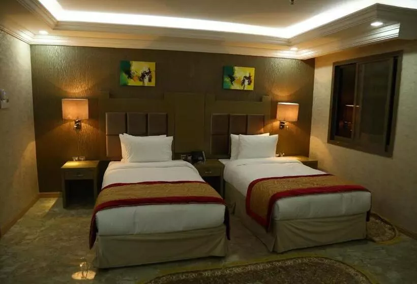 Отель Sun And Sands Plaza