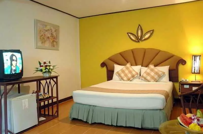 酒店 The Island Resort & Spa