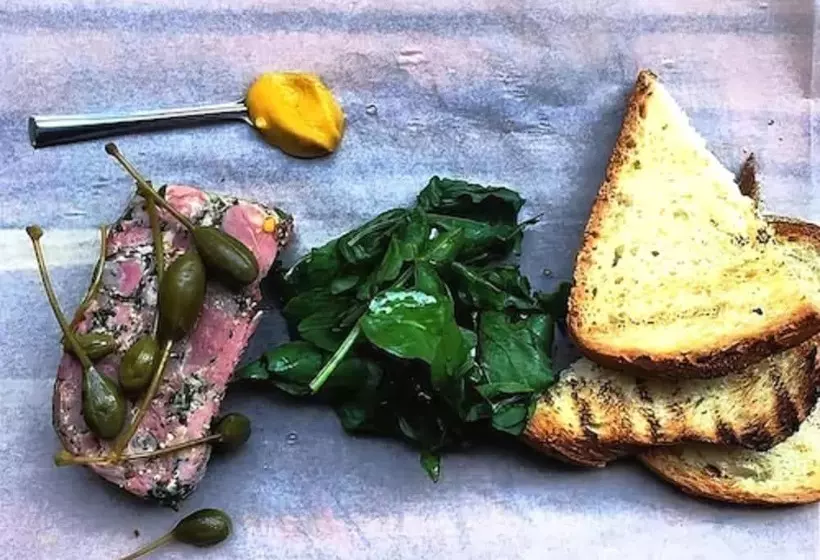 בית מלון כפרי Old Ship Inn Hackney